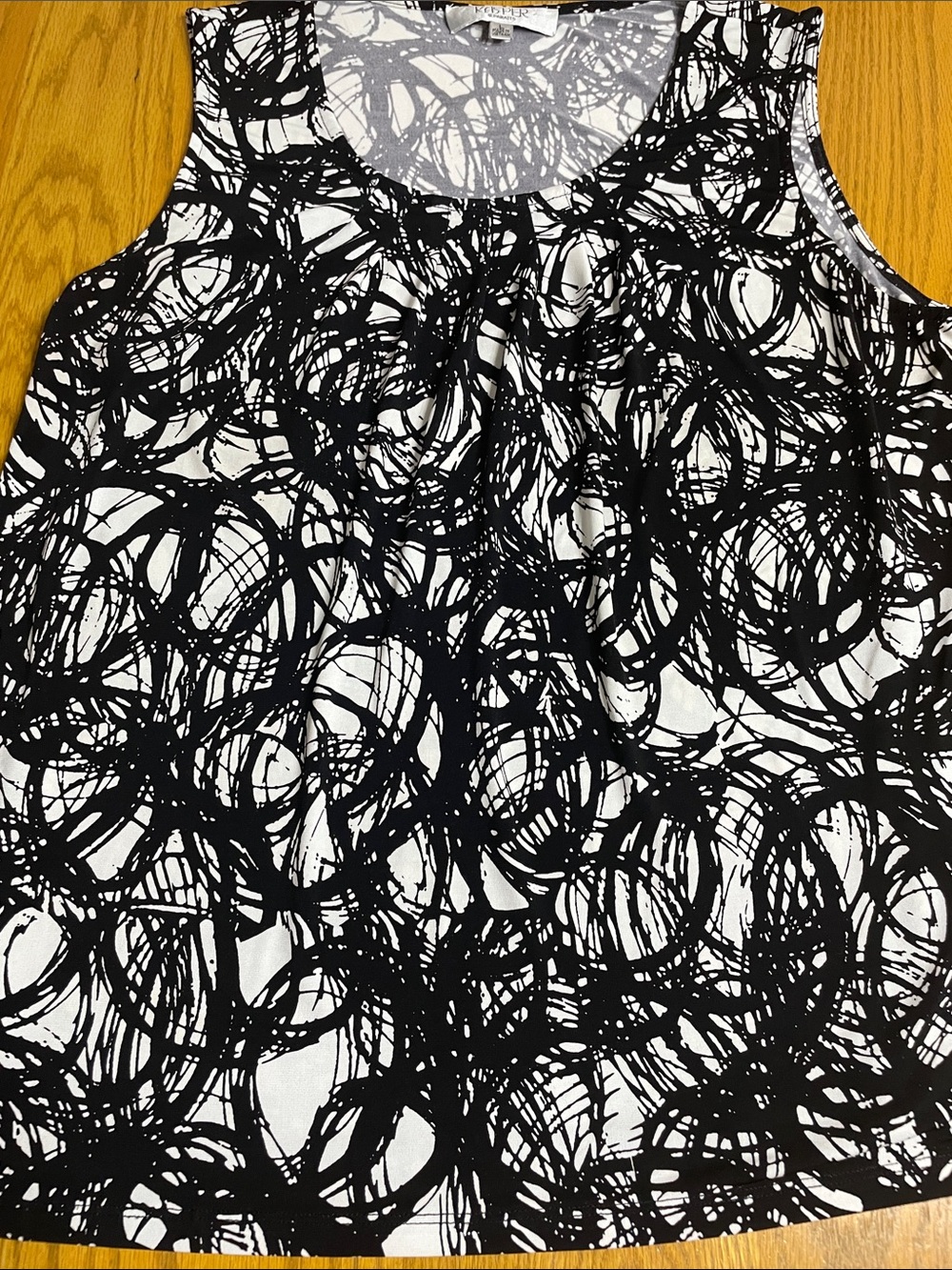 Kasper Separates Black & White Abstract Print Tunic Top Size L Gathers Neckline